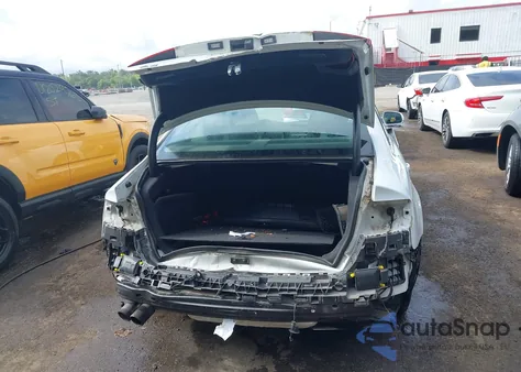 2015 Audi A4 2.0T Premium из США, поврежденный, VIN WAUFFAFL3FN018131